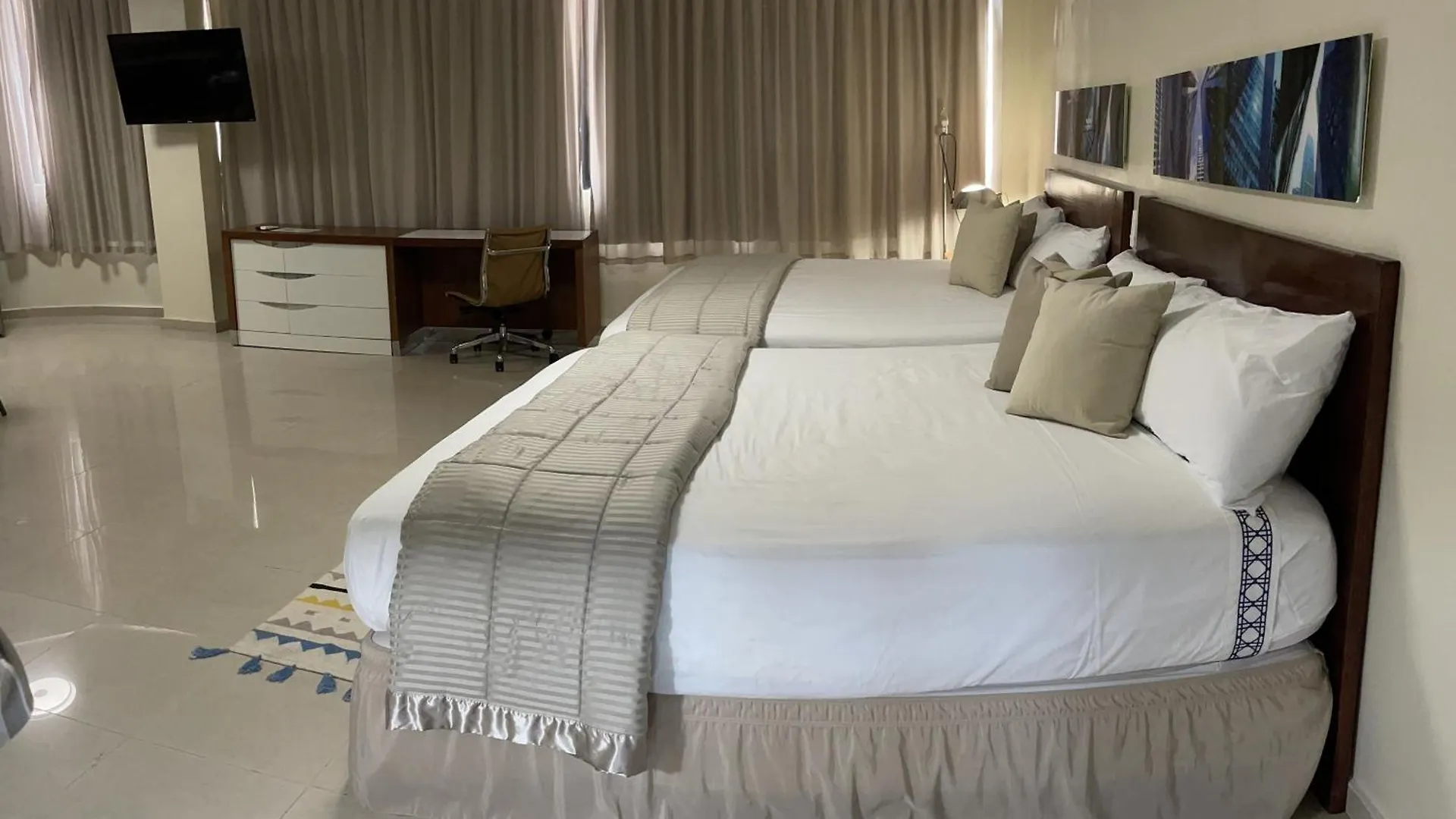 Hotel Libertad At Historic Main Street Santo Domingo