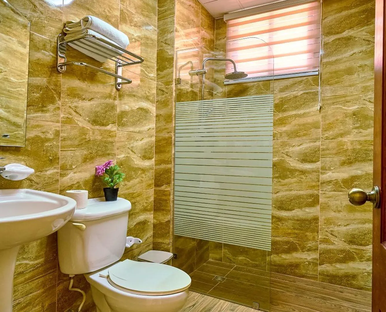 Hotel Libertad At Historic Main Street Santo Domingo